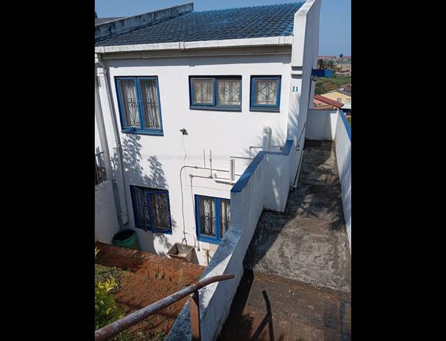 2 BEDROOM HOUSE FOR SALE IN LOTUS PARK
